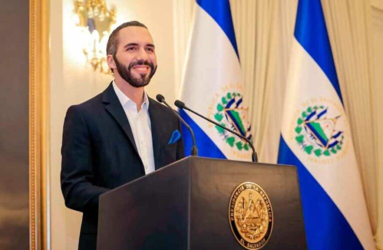 Presidente de El Salvador aspira a la reelección