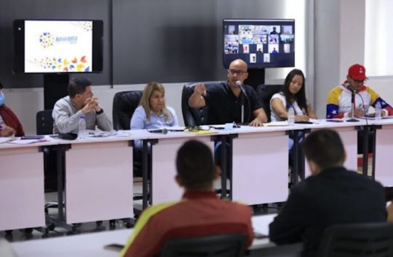 Héctor Rodríguez insta a los jóvenes a defender el acceso a la educación