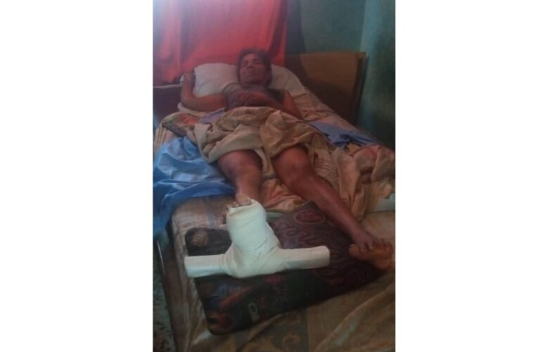 Pacientes pasan calamidades por falta de insumos en el Seguro