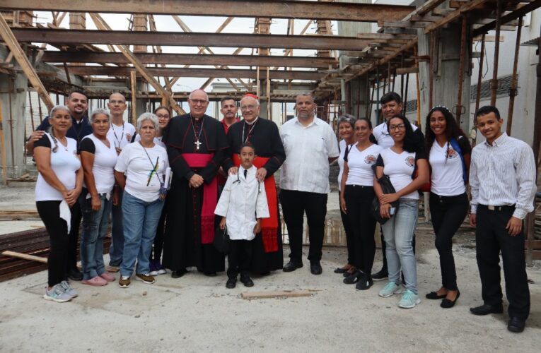 Cardenal Baltazar Porras visitó el santuario de José Gregorio
