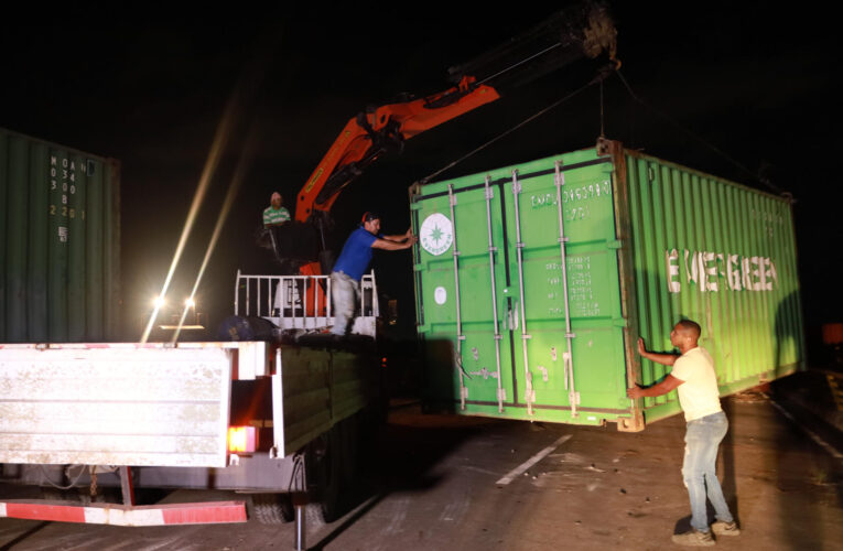 Venezuela retiró contenedores del puente en Tienditas