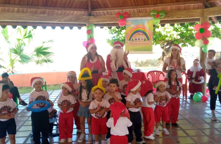 Preescolar El Paraíso de los Niños celebró en el parque temático