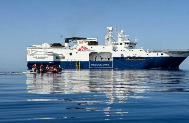 Barco humanitario rescata a 90 migrantes en el Mediterráneo