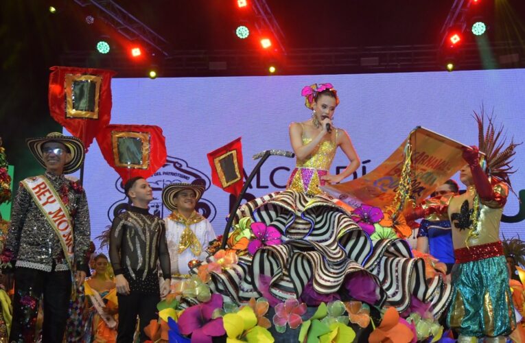 Reina del Carnaval de Barranquilla rinde homenaje a Venezuela