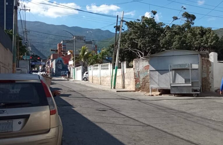 Vecinos de La Línea piden a la gobernación cancha deportiva