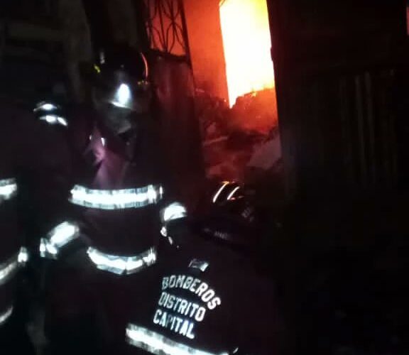 2 niños murieron y su madre está grave tras incendio en El Junquito