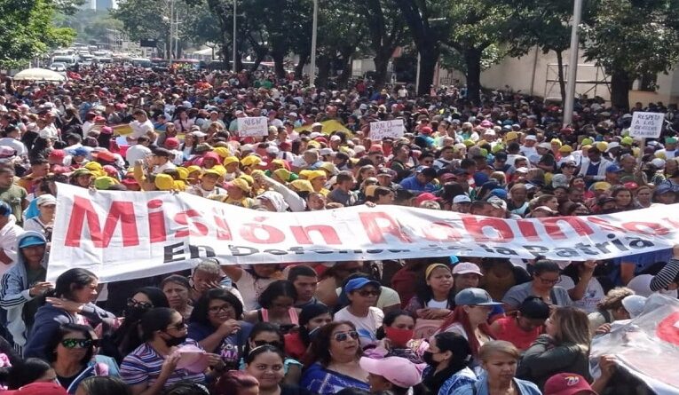 Educadores de la Patria entregan propuestas al Gobierno Bolivariano