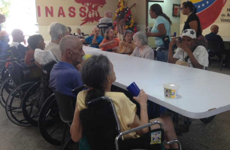 Fundación Brazos Abiertos atendió a 40 abuelos del Inass