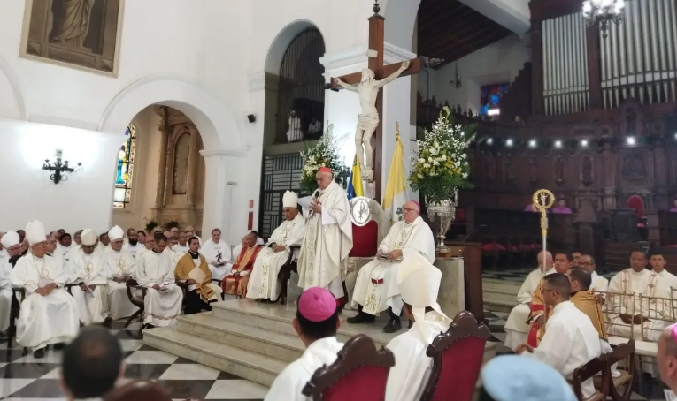 Cardenal Baltazar Porras asumió como Arzobispo de Caracas