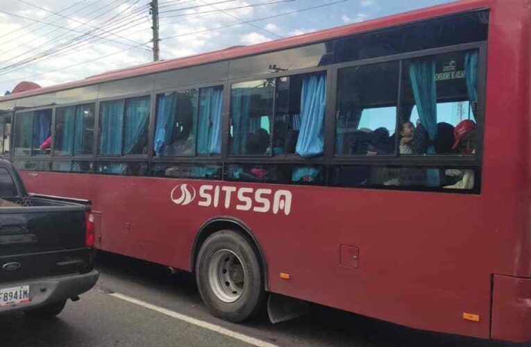 Solo 2 buses Sitssa disponibles desde La Caracas – La Guaira