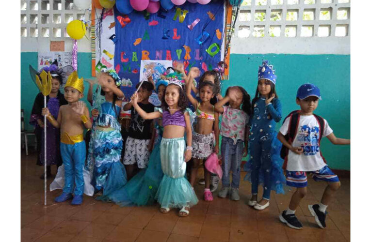 Escuelas de Maiquetía le dieron la bienvenida al Carnaval
