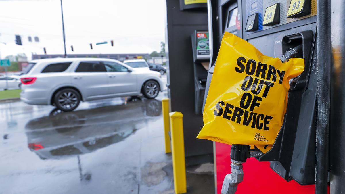 EEUU podría quedarse sin gasolina debido al embargo ruso