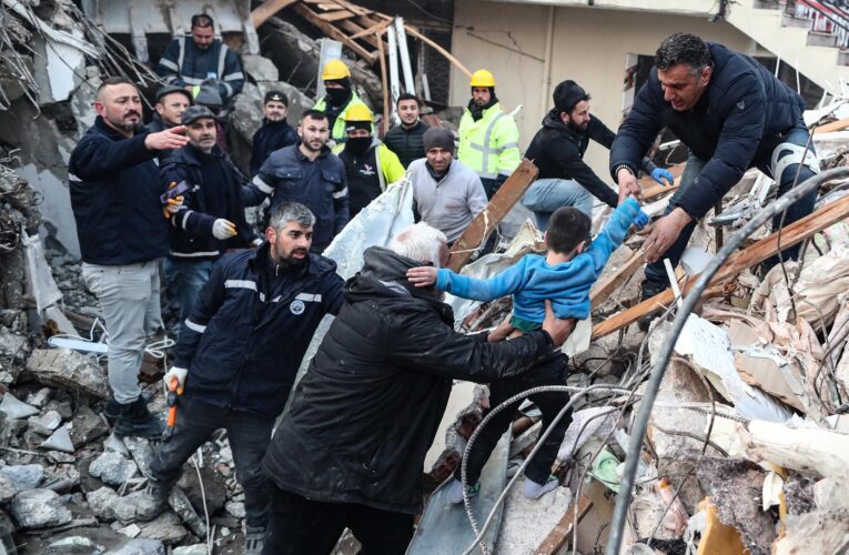 A 11.200 se elevó la cifra de muertos en Turquía y Siria tras terremoto