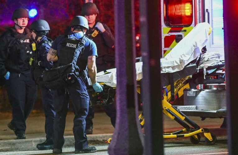Tres muertos y cinco heridos en un tiroteo en universidad de EEUU