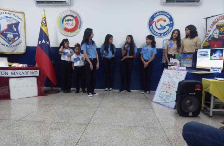 Estudiantes participaron en el III Reto de Idiomas Extranjeros y Lenguaje de Señas