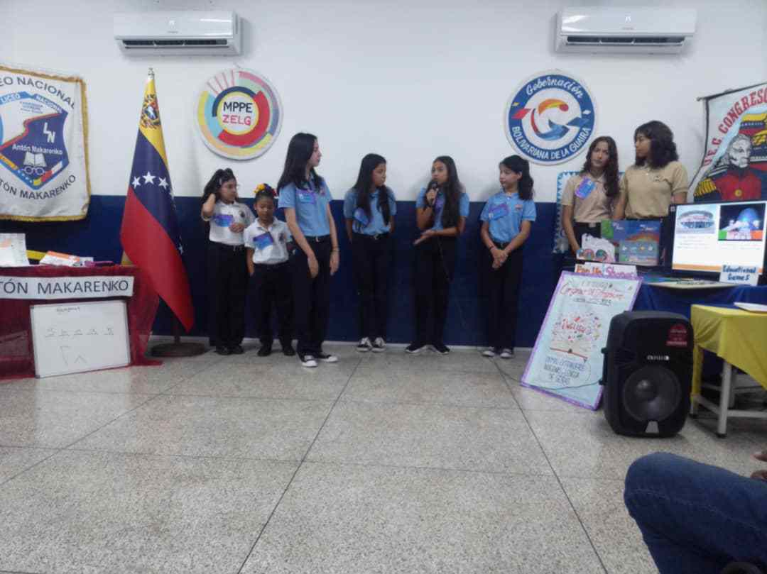 Estudiantes participaron en el III Reto de Idiomas Extranjeros y Lenguaje de Señas