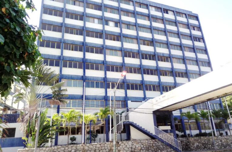 Prevén gran afluencia de temporadistas en hoteles de Macuto y Caribe