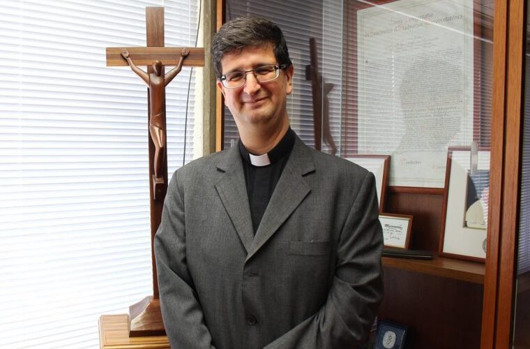 Padre Arturo Peraza es el nuevo rector de la UCAB