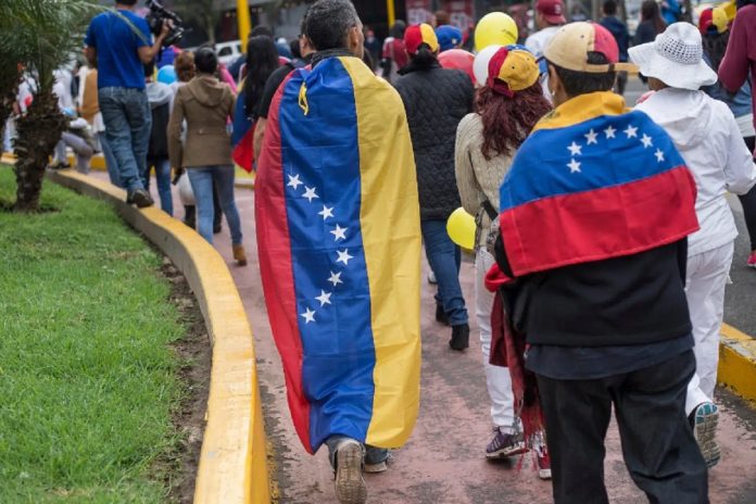 Acnur y OIM piden mayor apoyo a refugiados y migrantes venezolanos