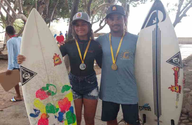 Padre e hija Campeones del surf