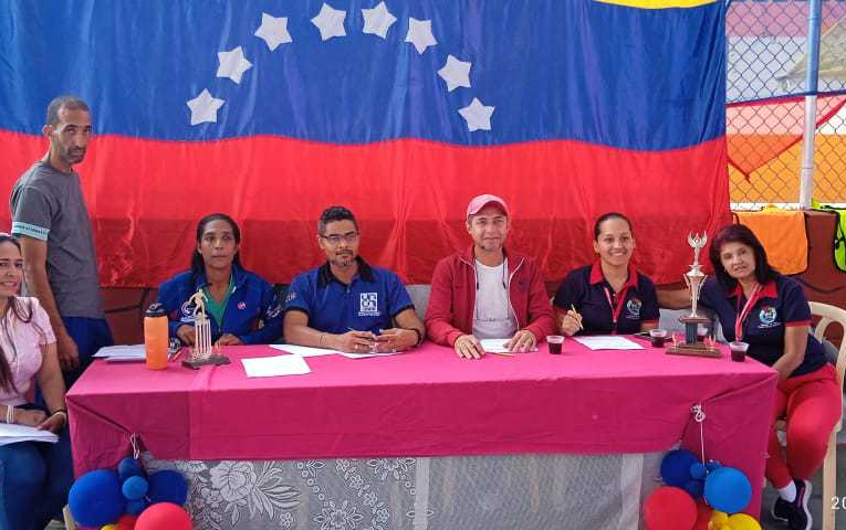 Festival de educación física se desarrolla en La Guaira