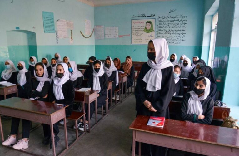 Tensión en Irán tras el envenenamiento de casi mil niñas en escuelas