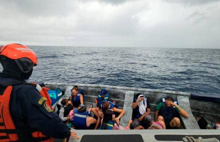 Rescatan a 26 migrantes cerca de la isla colombiana de San Andrés