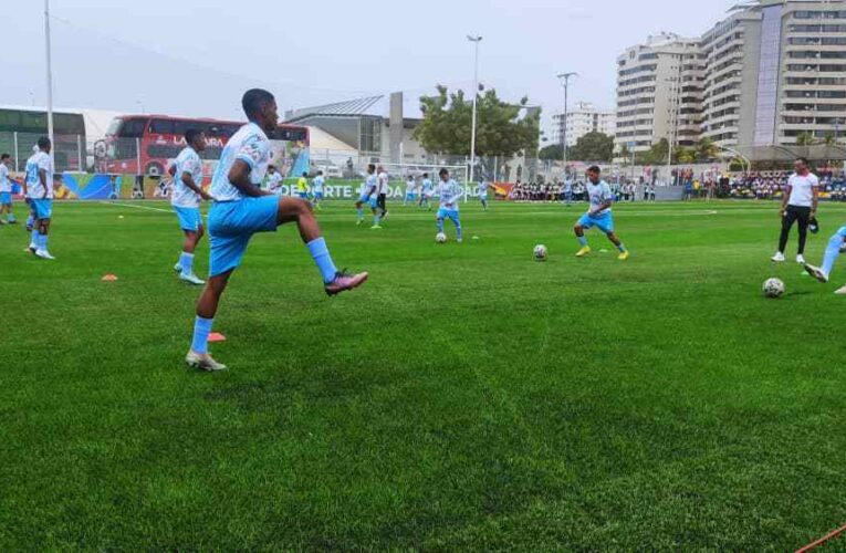 La Guaira tiene nuevo estadio de fútbol campo en Camurí Chico