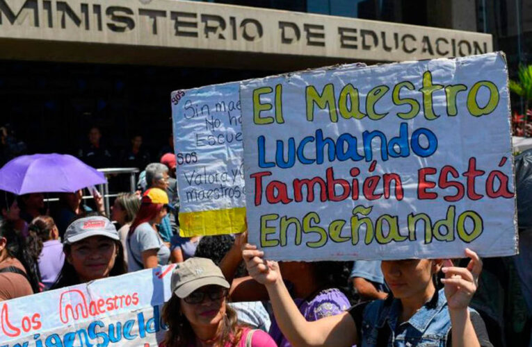 Rosa León: Han cercenado nuestros derechos económicos conquistados a lo largo de los años