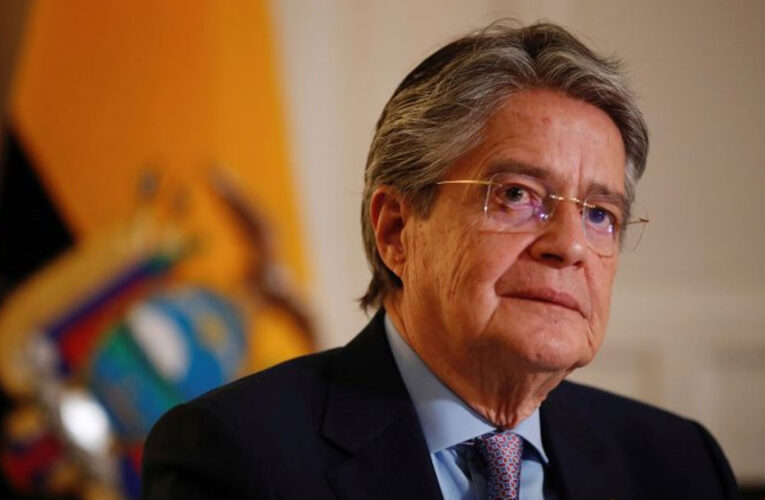 Presidente de Ecuadorratifica que juicio político en su contra es infundado