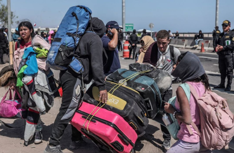 5 mil venezolanos en Perú quieren regresar al país