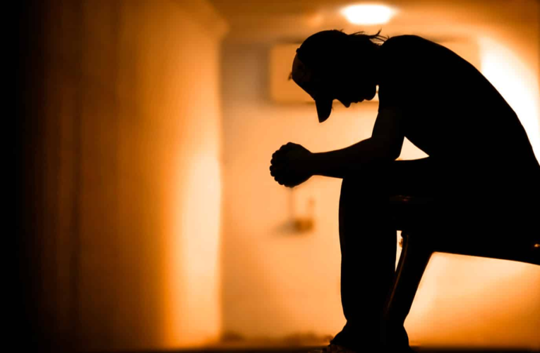 La depresión impulsa cifras de suicidios en el país