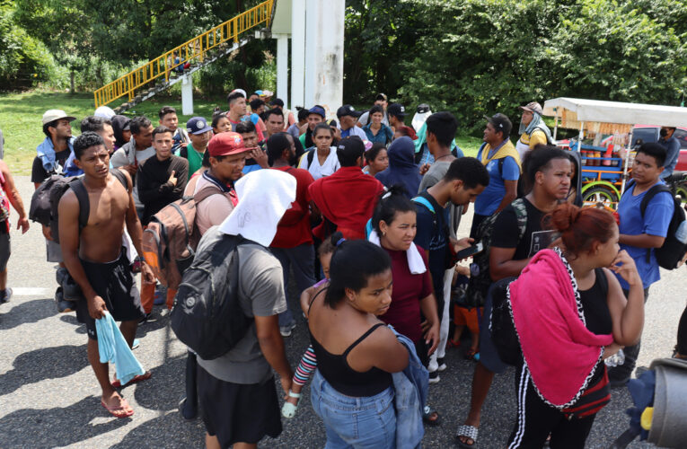 5 mil migrantes están varados en frontera México-EEUU