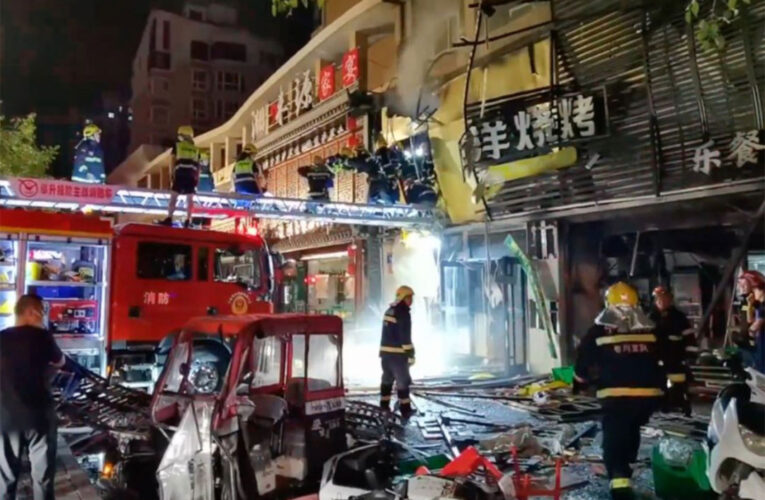 31 muertos por explosión que arrasó un restaurante en China