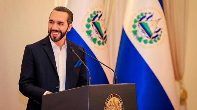 Bukele cumple 4 años al mando de El Salvador en medio de críticas y popularidad