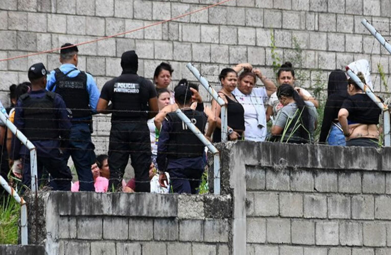 Pandillas asesinan a 41 mujeres en una cárcel en Honduras
