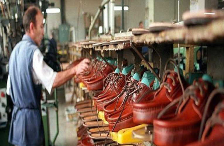 Fabricantes de calzados afectados por la carga del IGTF