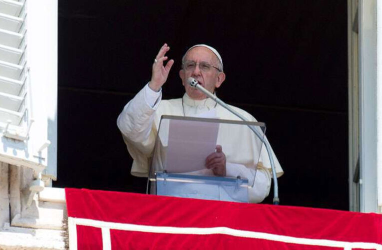 Papa Francisco reclamó cambios para evitar la migración