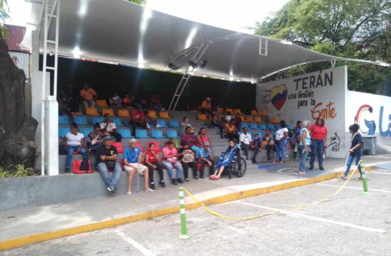 A pacientes del Períferico deben hacerle exámenes por fuera
