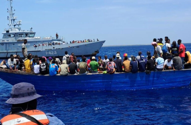 Interceptan embarcación con 190 haitianos en costas turcocaiqueñas
