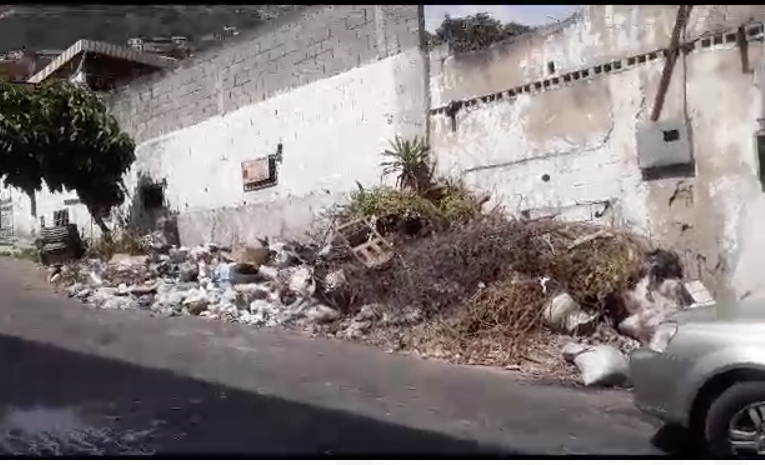 En Monterrey de Los Dos Cerritos demandan recolección de basura