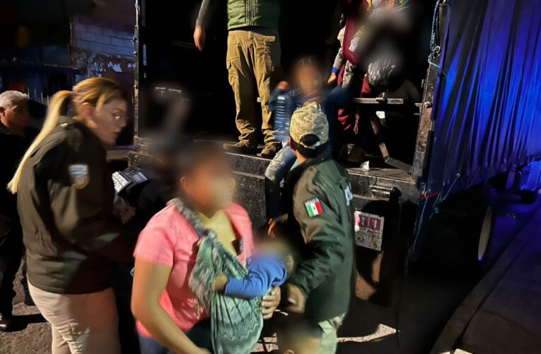 Encuentran a 231 migrantes hacinados en un tráiler en México