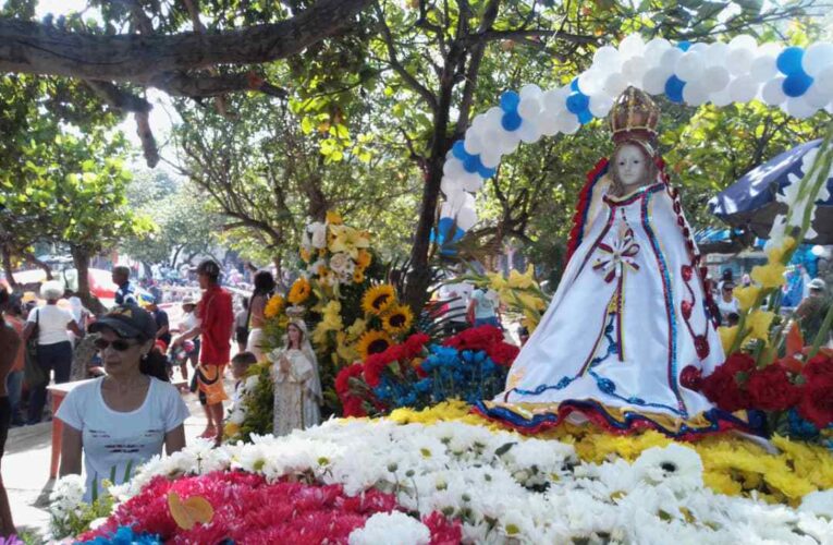 Pescadores de La Guaira veneraron a la Virgen del Valle