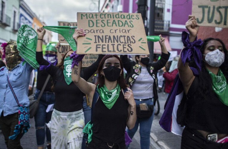 Activistas y ONG protestan en Caracas por la despenalización del aborto