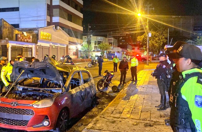 Dos coches bomba explotan en Quito sin causar víctimas