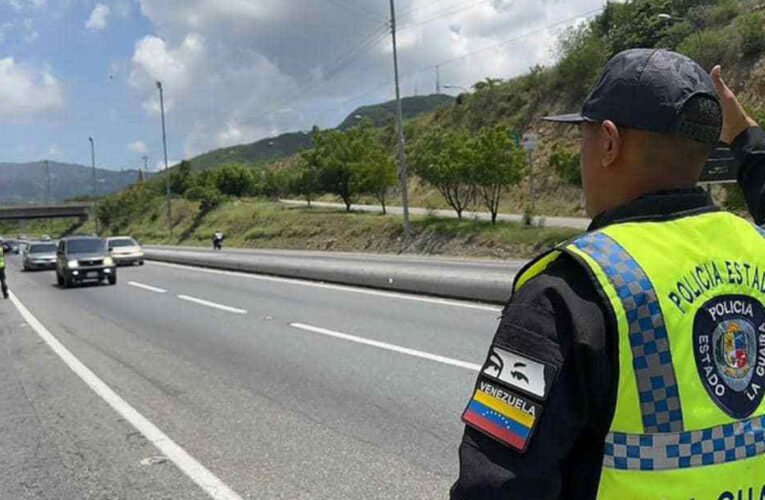 Activan punto de control en la autopista frente a Ciudad Caribia