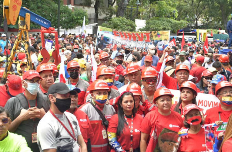 Inicia la movilización en Caracas en defensa del Esequibo