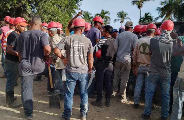 Despiden a 22 obreros del Meliá y Sheraton por reclamar derechos