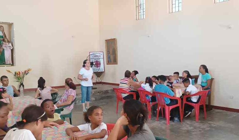 Comedor parroquial Santa Ana en El Cojo alimenta a 100 niños de Macuto