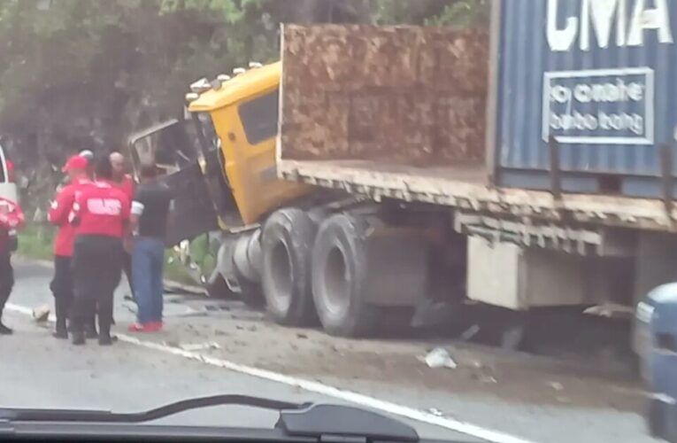 Accidente en la autopista Caracas-La Guaira